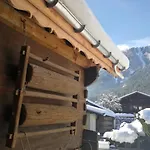 Le Bivouac شاليه شامونكس